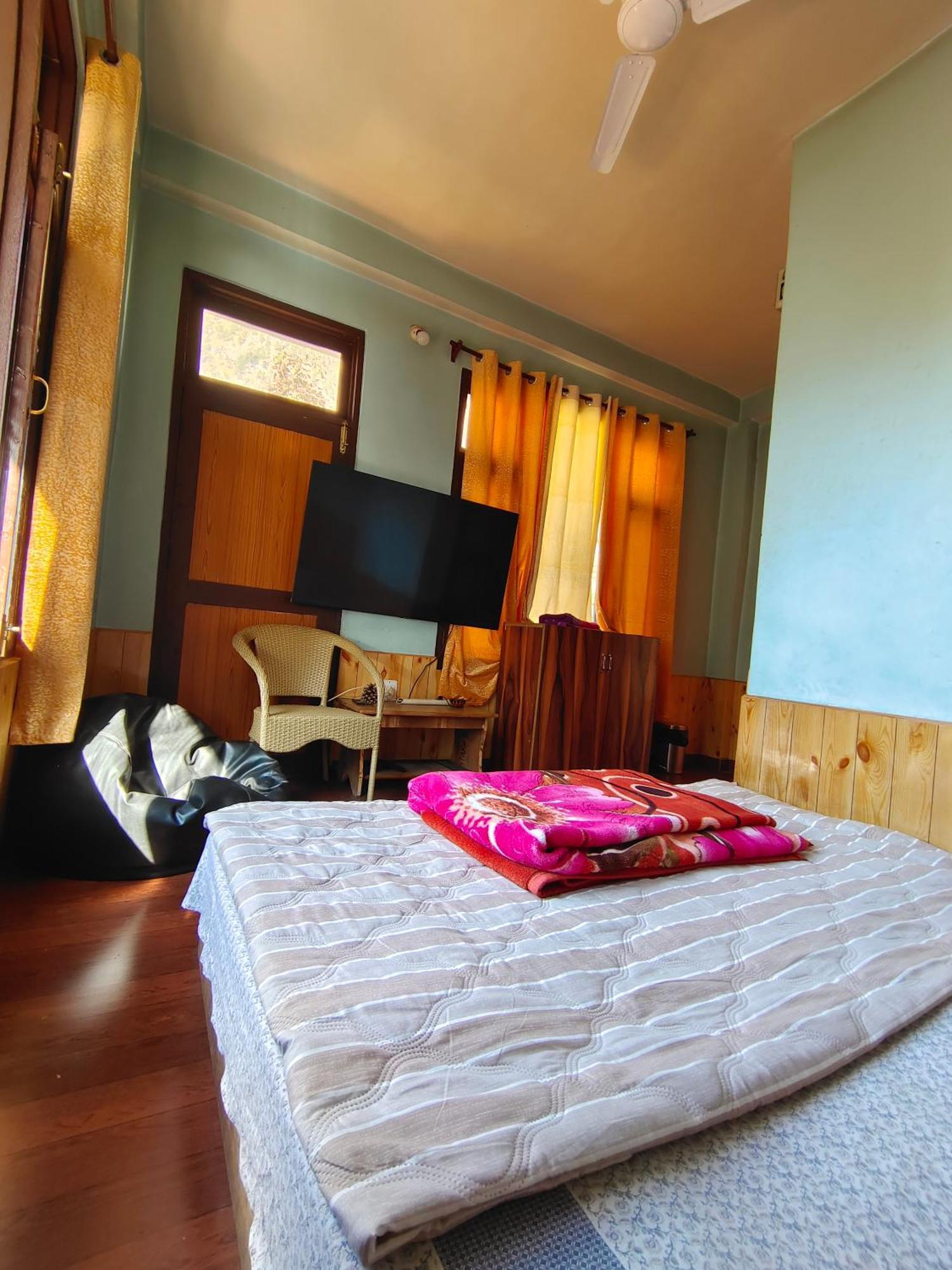 Trinity Homestay Kasol Εξωτερικό φωτογραφία